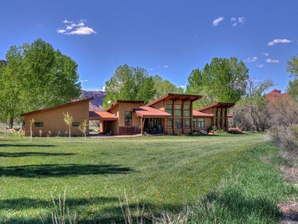 425 AMBER LN , Castle Valley, UT 84532