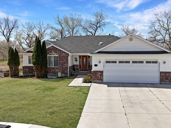 210 E 300 S, Castle Dale, UT 84513
