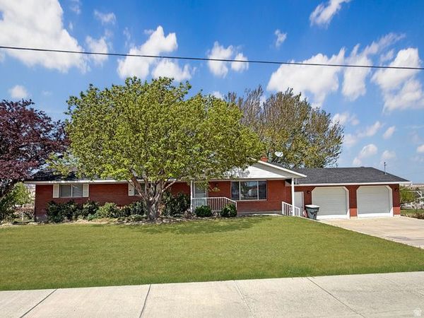 330 W CENTER , Orangeville, UT 84537