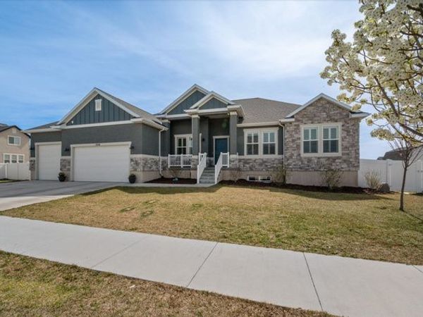 206 E MOUNT EMMONS DR, Unit 1438, Eagle Mountain, UT 84005