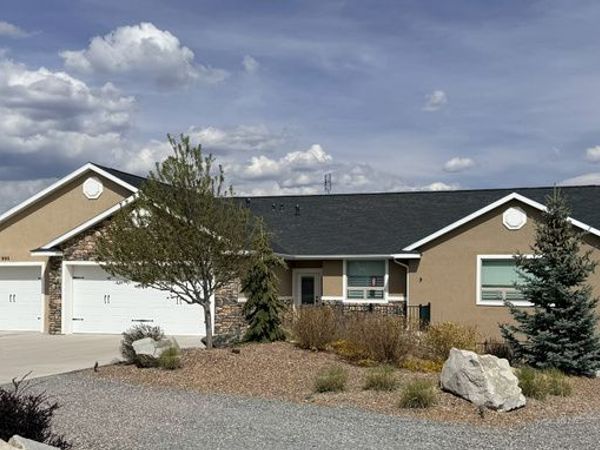 995 S 230 E, Panguitch, UT 84759
