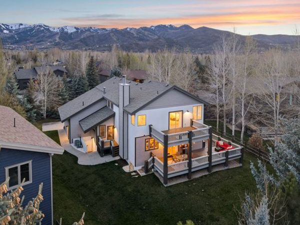 872 MARTINGALE LN , Park City, UT 84098