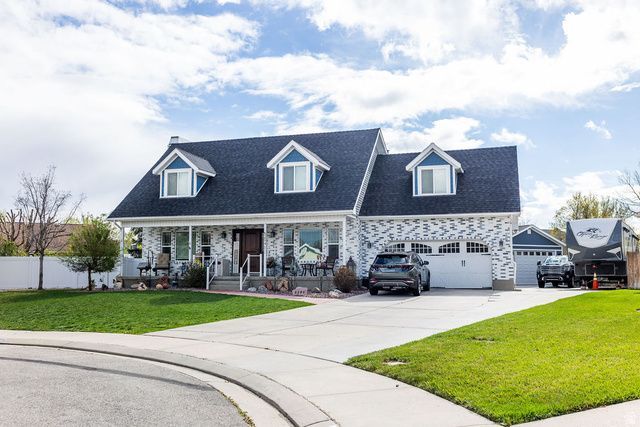 5204 S Bright Morning Cir , Taylorsville, UT 84123 Main Photo