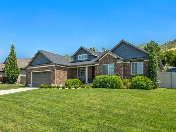 1668 N 400 W, Farmington, UT 84025