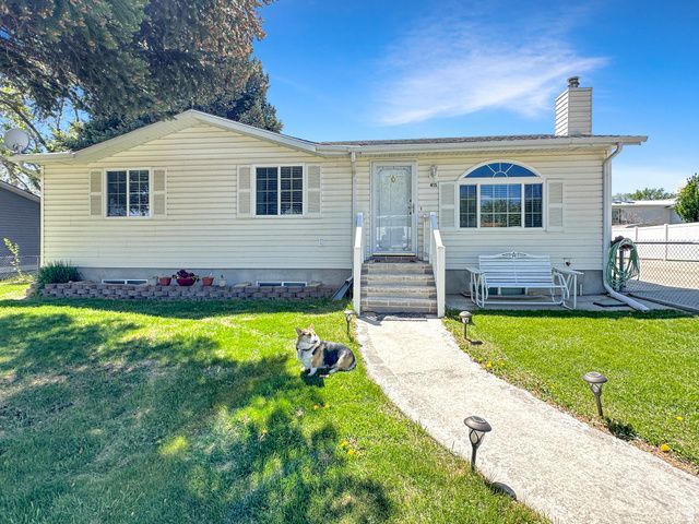 415 N Cedar Ln , Orangeville, UT 84537 Main Photo
