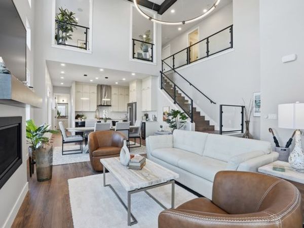 2011 E BEVERLY DR, Holladay, UT 84117