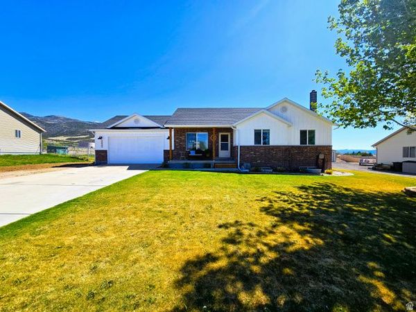 2026 E SADDLEBACK VIEW DR , Enoch, UT 84721