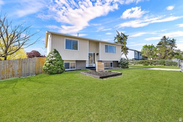 4239 W Sun Dr , Kearns, UT 84118 Main Photo