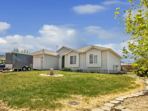1590 E HIGHLAND TRAILS RD , Enoch, UT 84721