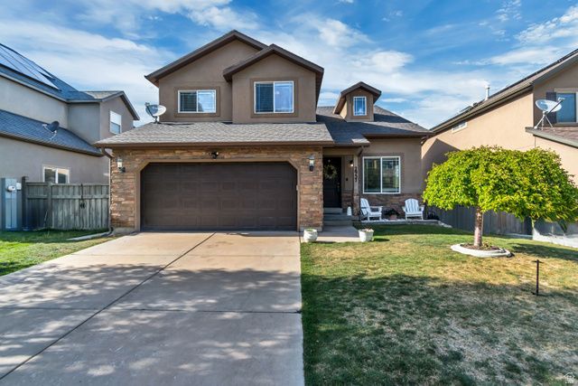 2957 E Lookout Dr, Eagle Mountain, UT 84005 Main Photo