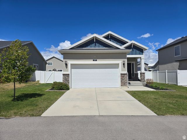 1529 E Erickson Knoll Ln , Eagle Mountain, UT 84005 Main Photo