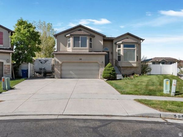 595 N BANBURY CIR W, North Salt Lake, UT 84054