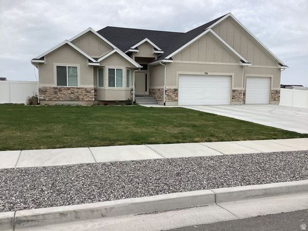 796 W CHERRY ORCHARD LN, Grantsville, UT 84029