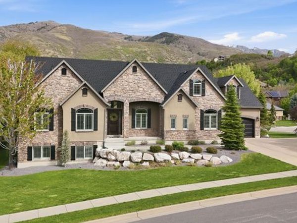 8230 DEER RUN WAY , South Weber, UT 84405
