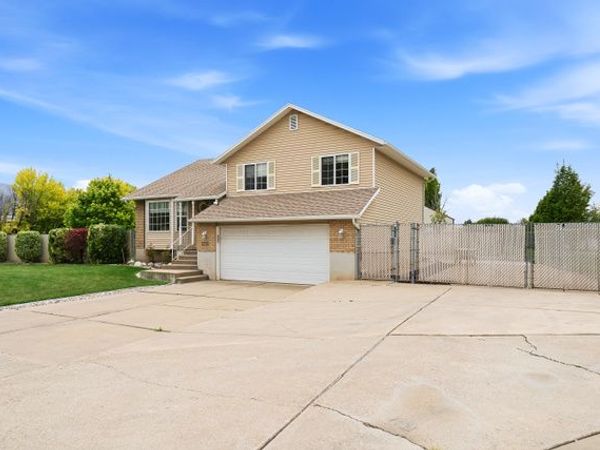 1315 W 1900 S, Woods Cross, UT 84087