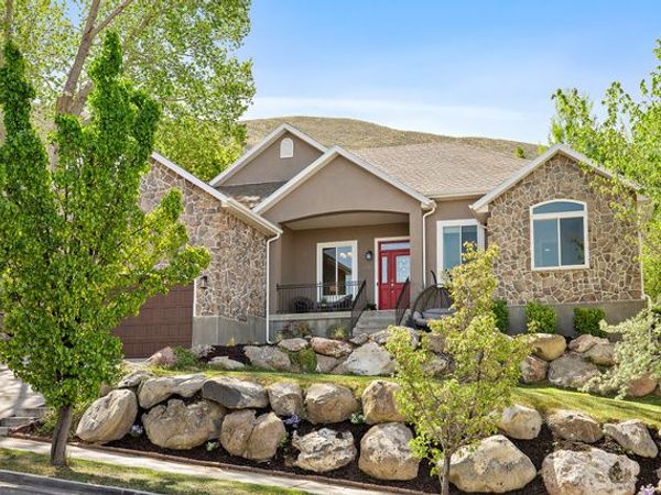 394 E BREWSTER DR, Draper, UT 84020