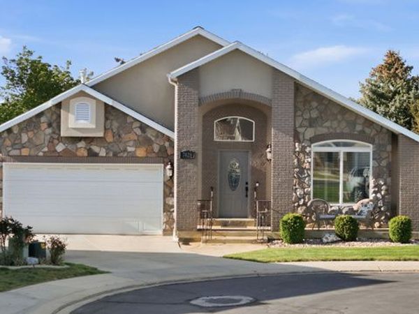 7428 S GREEN BERRY CT W, Midvale, UT 84047
