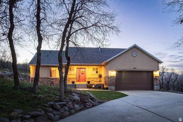 8101 W Step Mountain Rd , Herriman, UT 84096 Main Photo