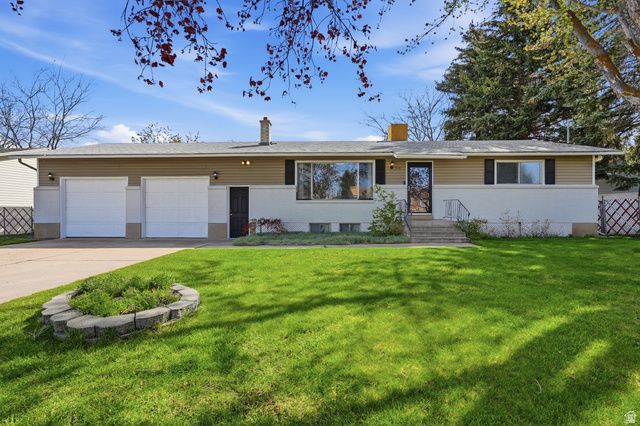 515 Glenwood Dr, Hyrum, UT 84319 Main Photo