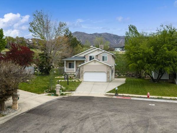 1362 E 5150 S, South Ogden, UT 84403