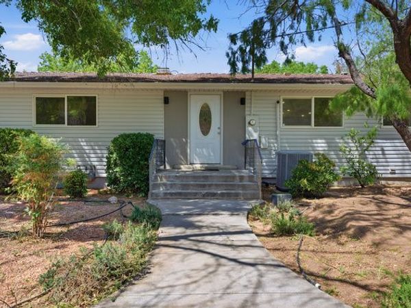 35 E E 100 ST S, La Verkin, UT 84745