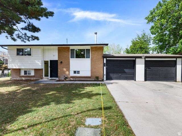 21 Quebec Cir, Tooele, UT 84074 Main Photo