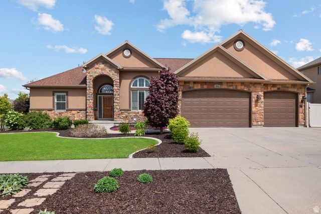 483 E Crystal Spring Dr, Draper, UT 84020 Main Photo