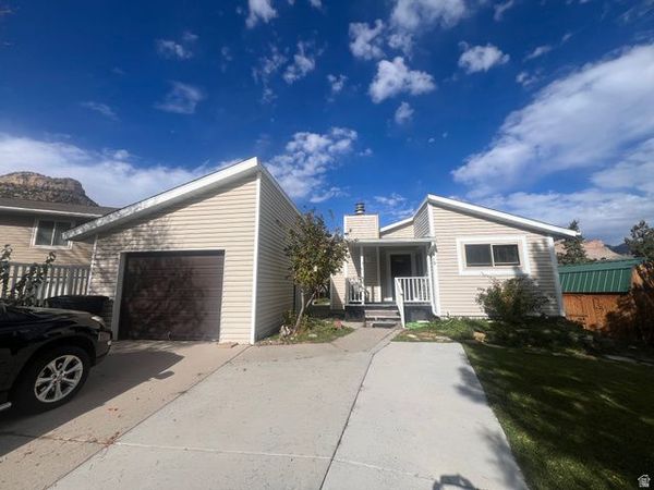 819 CASTLE GATE CIR , Helper, UT 84526