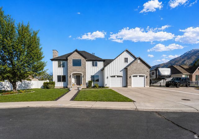 4552 W Windsor Cir N, Cedar Hills, UT 84062 Main Photo