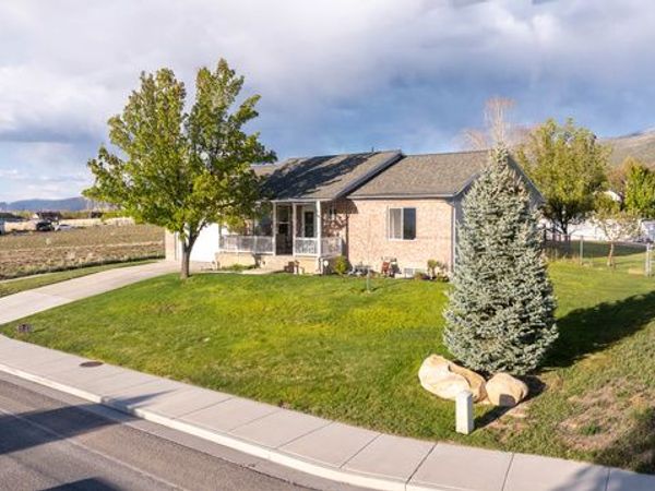725 S 300 E, Ephraim, UT 84627