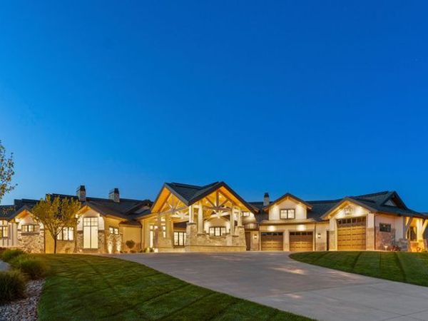 1034 S 9150 E, Huntsville, UT 84317