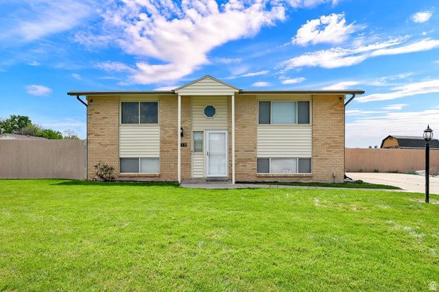 713 W 2200 N, Clinton, UT 84015 Main Photo