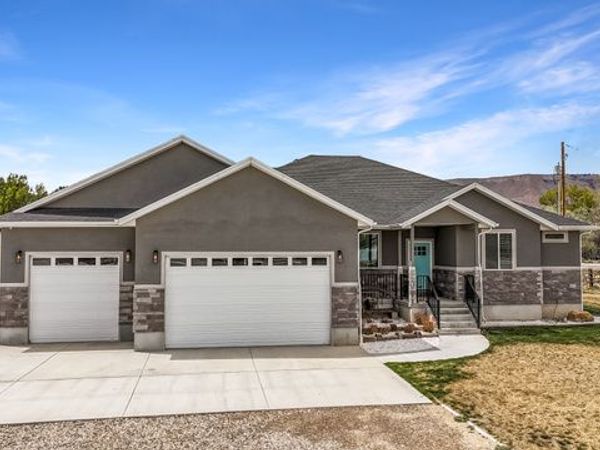 365 N 100 E, Ferron, UT 84523