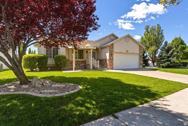 2291 W Craig Ln, Syracuse, UT 84075 Main Photo