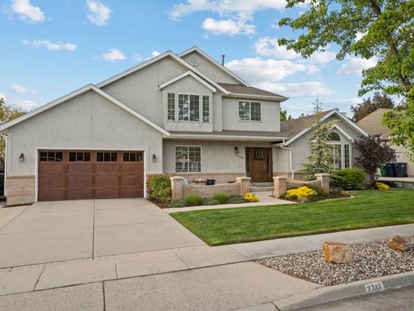 2247 E WILLOW HILLS DR , Sandy, UT 84093