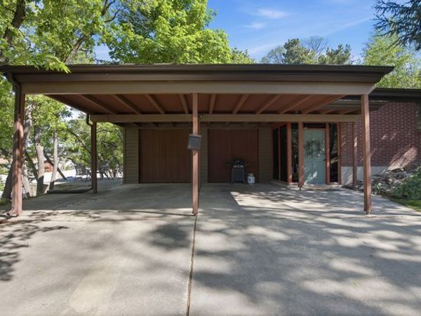 2915 E LA JOYA DR S, Holladay, UT 84124