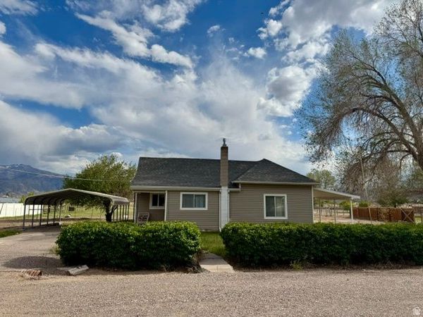 195 W 100 S, Elsinore, UT 84724