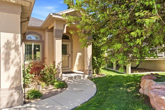 679 Edgewood Dr, North Salt Lake, UT 84054 Main Photo