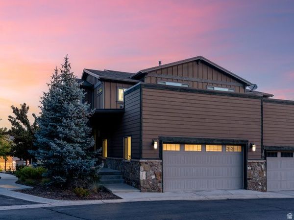 819 S EDGEWATER CT E, Unit 9, Huntsville, UT 84317