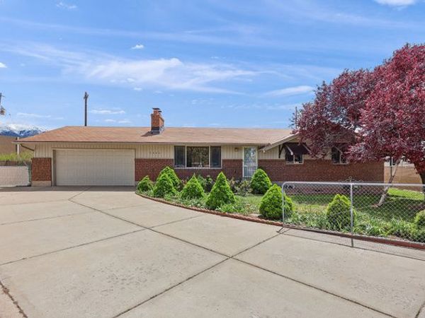 1345 S VALHALLA DR E, Clearfield, UT 84015