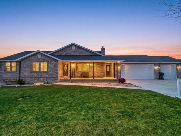 495 N 300 W, Moroni, UT 84646