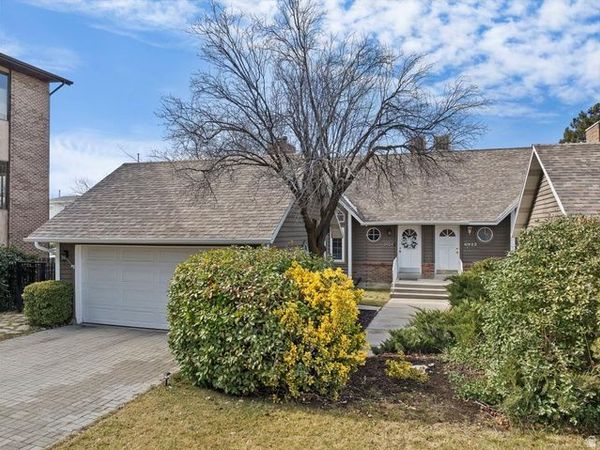 6924 S HILLSIDE VILLAGE CIR, Cottonwood Heights, UT 84121