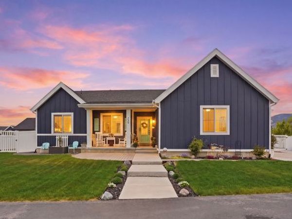 726 S SCHOOL HOUSE RD E, Saratoga Springs, UT 84045