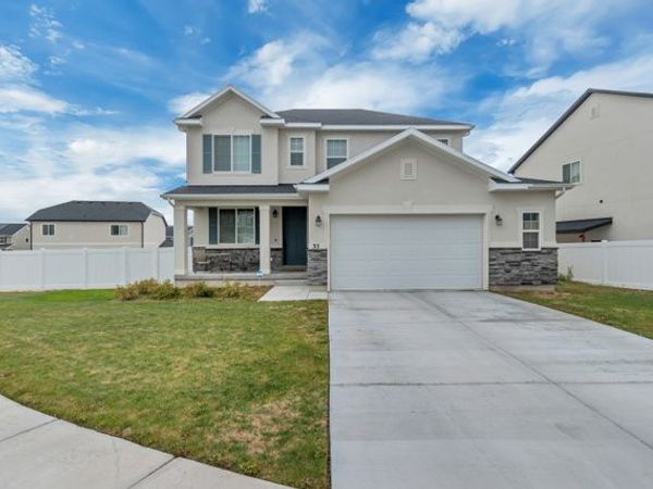 35 E BROXBURN WAY N, Tooele, UT 84074