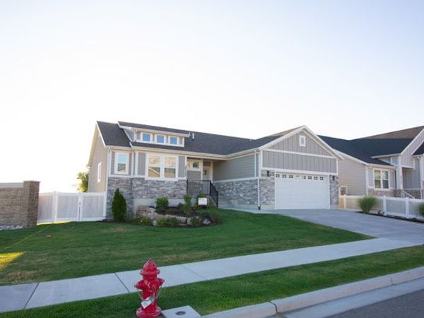 2717 N 825 W, Unit 28, Pleasant View, UT 84414
