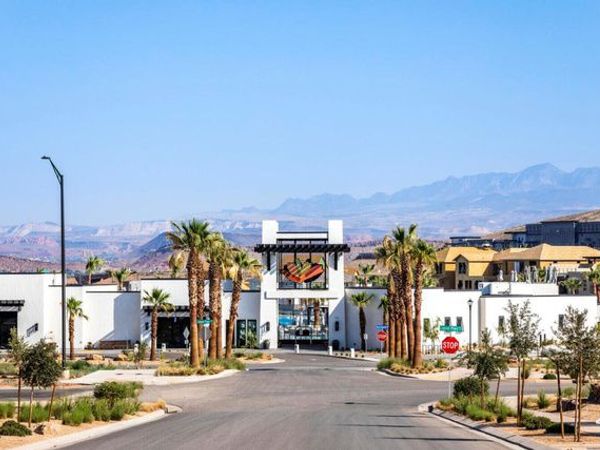5984 S JASPER RIDGE DR, St. George, UT 84790