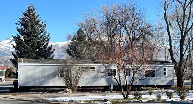 493 Valley View Dr, Hyrum, UT 84319 Main Photo
