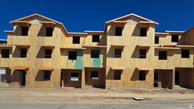 682 W Empress St , Unit 21, Santaquin, UT 84655 Main Photo
