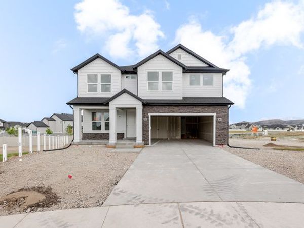 221 E GREYHAWK DR, Unit 113, Eagle Mountain, UT 84005