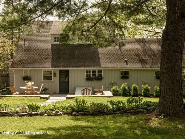 1 Johnson Lane, Millbrook, NY 12545
